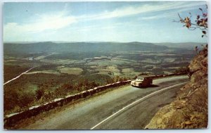 Postcard - The Famous Bends Of The Shenandoah River, Shenandoah Nat'l Park - VA