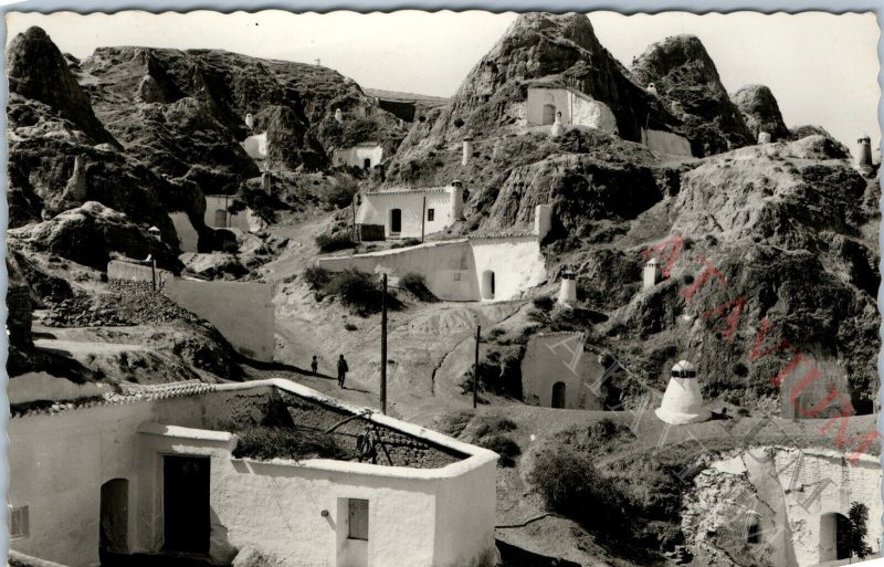 c1940s Guadix, Spain RPPC Cave Houses Barrio Cuevas Mirador Padre Poveda PC A191