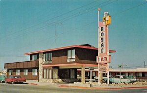 Crescent City California Royal Inn Inn Exterior Vintage Postcard U618