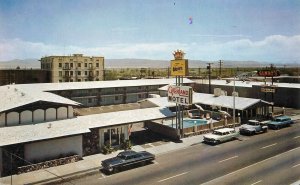 Postcard California Needles Overland Motel Route 66 Swimming Pool 23-10775
