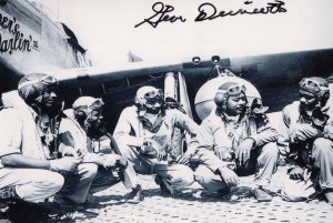 Gene Derricotte WW2 Plane Pilot War Tuskegee Airman Hand Signed Photo