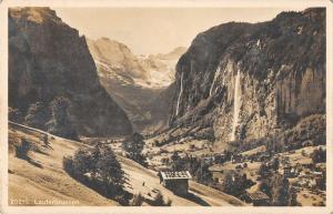 B107934 Switzerland Lauterbrunnen Village House Mountain real photo uk