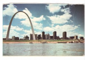 Mississippi River, Gateway Arch, St Louis, Missouri, Vintage Chrome Postcard