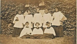 GROUP OF WOMEN IN CHOIR OR RELIGIOUS GROUP-1910s REAL PHOTO POSTCARD