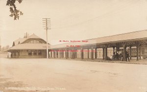 Depot, Massachusetts, Braintree, RPPC, NY NH & H Railroad Station, Glasier