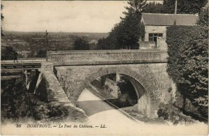 CPA Domfront Le Pont du Chateau FRANCE (1053852)