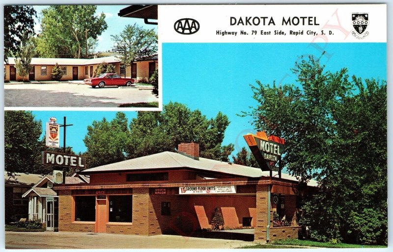 c1950s Rapid City, SD Dakota Motel Hwy 79 MCM Neon Sign Photo PC AAA Simons A152