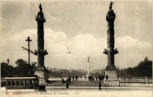 CPA Gironde BORDEAUX Monument des Girondins (982475)