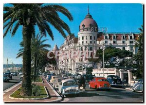 Postcard Modern Hotel Negresco in Nice and the Promenade des Anglais