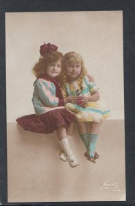 Children Postcard - Two Pretty Young Girls RS18882