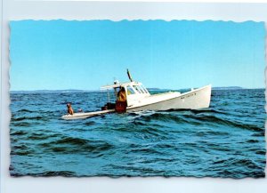 Postcard - Lobstering, A Maine way of life - Maine