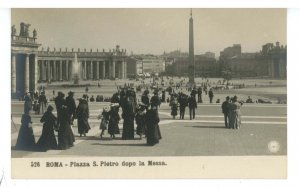 Italy - Roma (Rome), Vatican City. After Mass In St Peter's Square RPPC