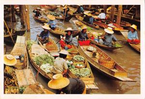 BT13885 Floating markets at damnonsadouk in the rajburi province       Thailand