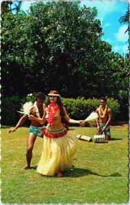 Tahiti a Tahitian Dancer Vintage Postcard C195