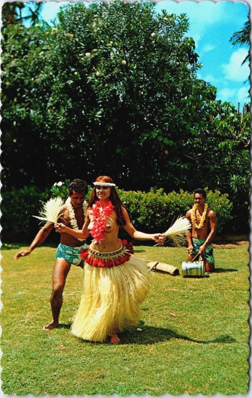 Tahiti a Tahitian Dancer Vintage Postcard C195