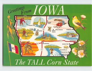 Postcard The Tall Corn Statue, Greetings From Iowa