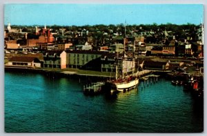 Newport Rhode Island~Birds Eye View Of Treadway Inn On The Harbor~Vtg Postcard