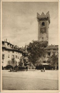 CPA Trento La Fontana il Tiglio e la Torre di Piazza ITALY (809113)