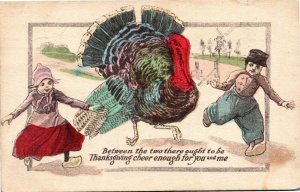 Postcard Thanksgiving Greetings Dutch Children Running Gigantic Turkey 1910 K11
