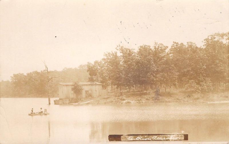 Mt Mount Olive Illinois~Old Reservoir~Cabin on Point~Family Rowboat~1908 RPPC 