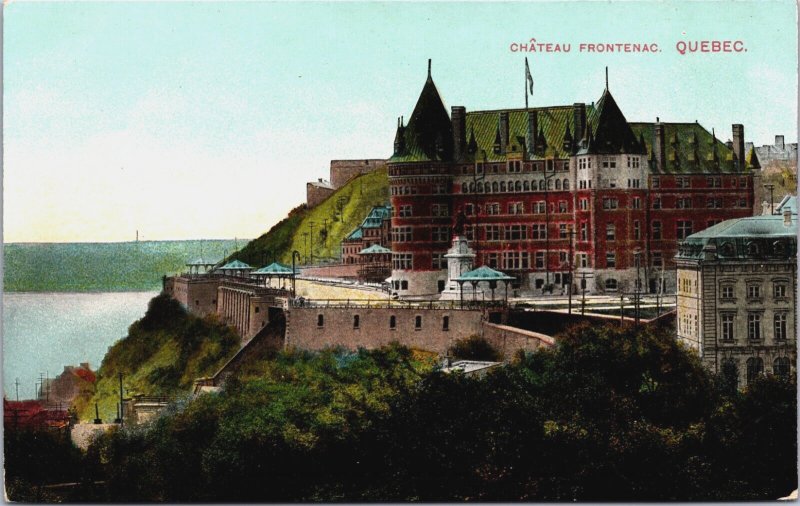 Canada Quebec Chateau Frontenac Vintage Postcard C088