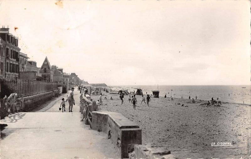 BR47429 St aubin sur mer vue de la plage     France