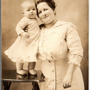 ID'd c1910s Laurierville, Quebec Cute Mother Baby RPPC French Real Photo PC A185
