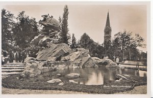 Switzerland Postcard - Berne - Monument De I'Union Postale Universelle  BH2622
