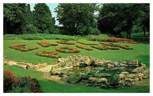 Postcard PARK SCENE Clinton Iowa IA AP9796