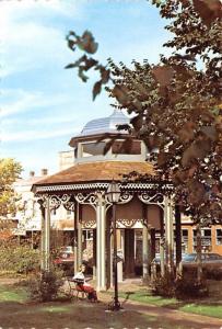 Sprighouse - Woodstock, Illinois