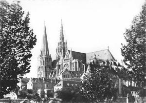 BT5569 Chartres la cathedrale      France