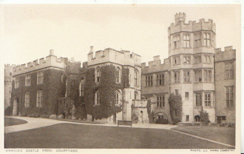 Warwickshire Postcard - Warwick Castle from Courtyard - Ref TZ2130