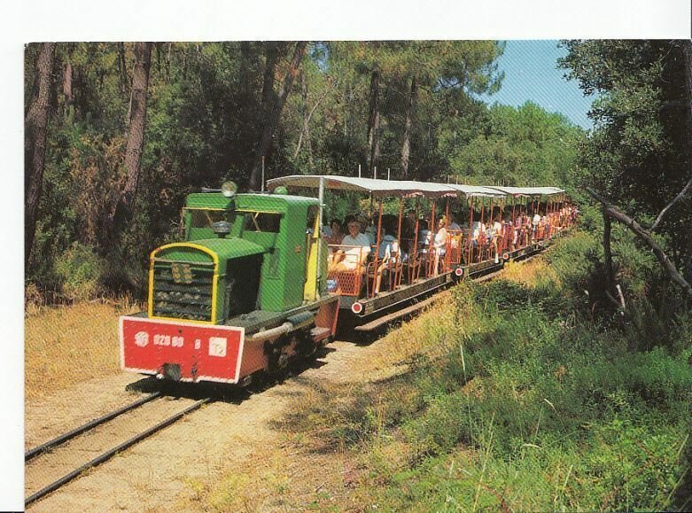 France Railways Postcard - Ile D'Oleron - Le Petit Train Touristique   EB238