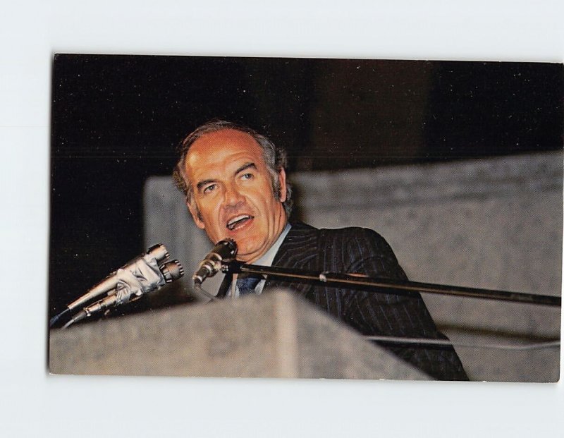 Postcard George S. McGovern speaking to a crowd, St. James Park, San Jose, CA