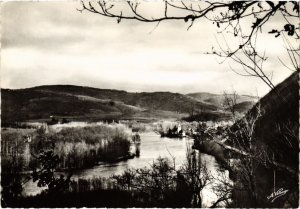 CPM Beaulieu-sur-Dordogne - La Vallee de la Dordogne a l'Automne (1060191)