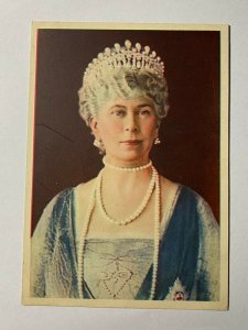 UNUSED VINTAGE POSTCARD - H.M. THE QUEEN by DE RESZKE CIGARETTES (KK1172) 