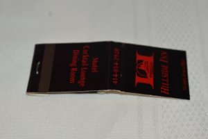 Hillside Inn 20 Strike Black Matchbook