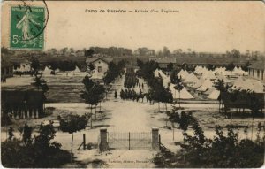 CPA Sissonne Arrivee d'un Regiment FRANCE (1052029)