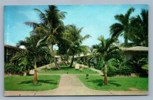 DELRAY BEACH FL GLORIA APARTMENTS VINTAGE POSTCARD