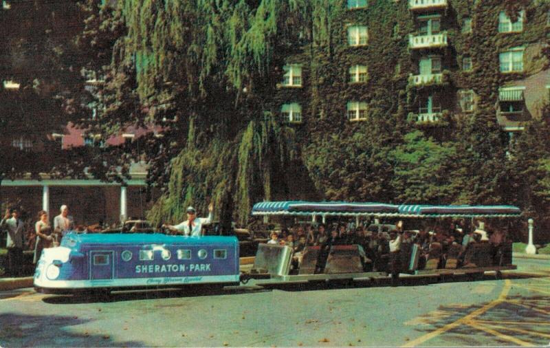 USA California Anaheim The Sheraton Park Vintage Postcard 02.37