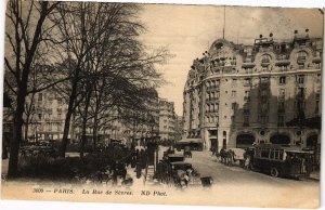 CPA PARIS 6e - La Rue de Sévres (81099)