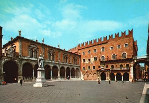 Postcard Patrician's Square Piazza dei Signori Monument Statue Verona Italy