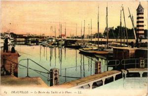 CPA DEAUVILLE - Le Bassin des Yachts et le Phare (515625)