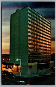 Postcard Lincoln NE c1970s The Lincoln Hilton Hotel Now Graduate Lincoln