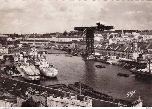 RP: BREST , France , 30-50s ; Le Port de Guerre