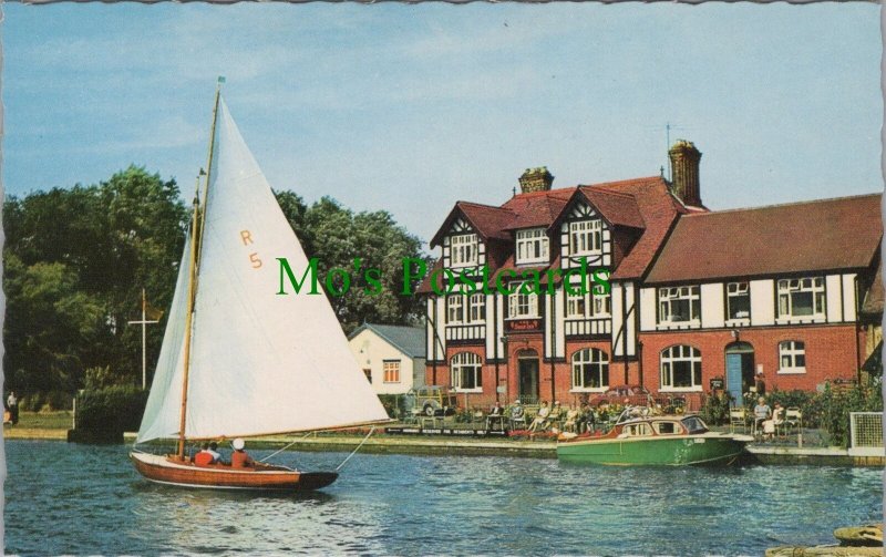 Norfolk Postcard - Norfolk Broads, The Swan Inn, Horning RS31702