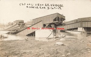 IN, Muncie, Indiana, RPPC, C & O and Pennsylvania Railroad Train Wreck