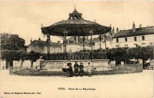 CPA Toul - Place de la Republique (276984)