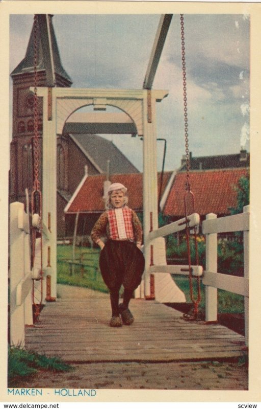MARKEN , Netherlands , 00-10s ;  Child on bridge