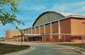 War Memorial Auditorium & Coliseum, Greensboro, N.C. Postcard 10c1-542